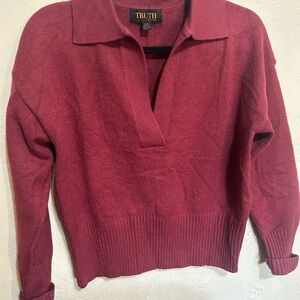 Truth Women's V-Neck Sweater in Deep Pink